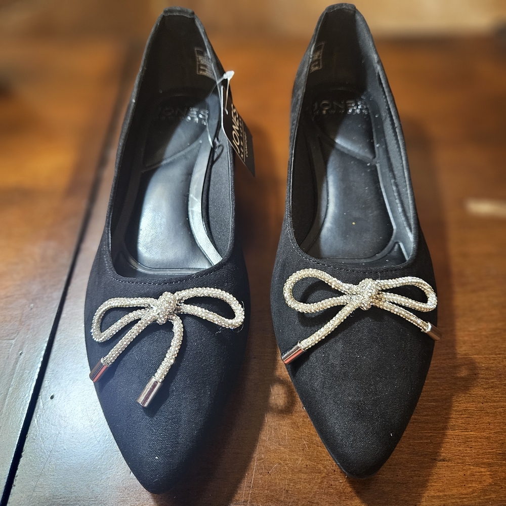 Jones New York Black Flats with Silver Detailing - Picture 7 of 12